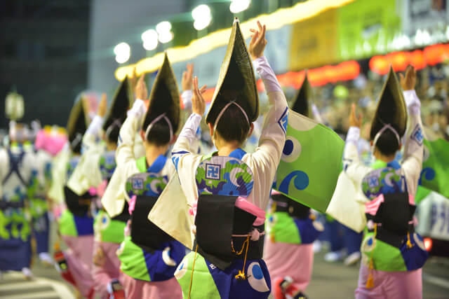 tokushima awa odori dance activities in Japanese summer