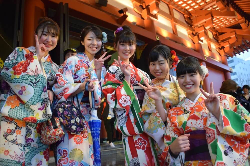 Types of Traditional Japanese Clothing & Accessories [Guide]